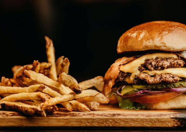 hamburger-and-fries-photo-2983101.jpg